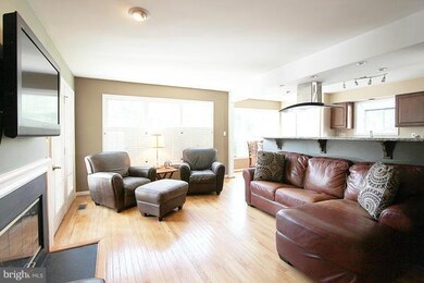 1009 Dulaney Mill Dr, Frederick, MD 21702 - photo 4