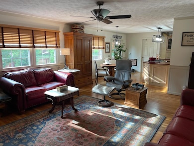 Family Room photo 2