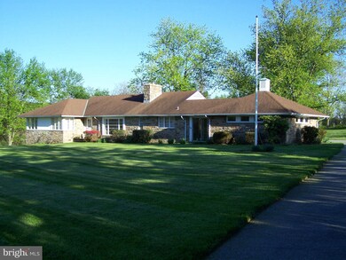 3117 Rices Ln, Windsor Mill, MD 21244 - photo 3