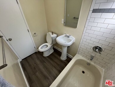 4832 W 17th St unit 1, Los Angeles, CA 90019 - photo 7