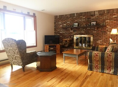 Center familyroom