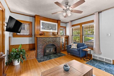 2123 38th St, Des Moines, IA 50310 - photo 6