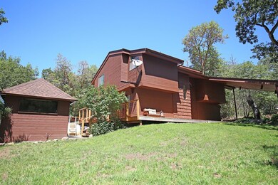 1460 E Jones Creek Rd, Grants Pass, OR 97526 - photo 2