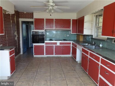 3827 Schuylkill Rd, Spring City, PA 19475 - photo 6