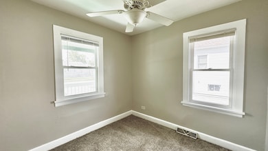 15031 Hamlin Ave, Midlothian, IL 60445 - photo 4