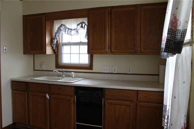 114 S 7th Ave, Beech Grove, IN 46107 - photo 4