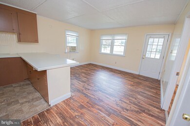 9233 Seahawk Rd, Berlin, MD 21811 - photo 7