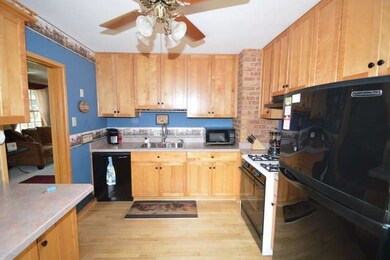 9851 Drury Ln, Westchester, IL 60154 - photo 6