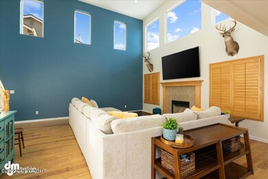 06-Living Room_MAX2160