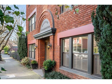 2076 NW Johnson St unit 203, Portland, OR 97209 - photo 2