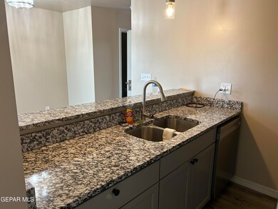 5717 Manila Dr unit A, El Paso, TX 79924 - photo 6