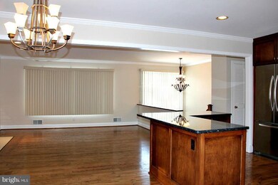 6715 Haycock Rd, Falls Church, VA 22043 - photo 6