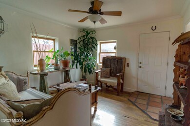 Living Room & Entrance