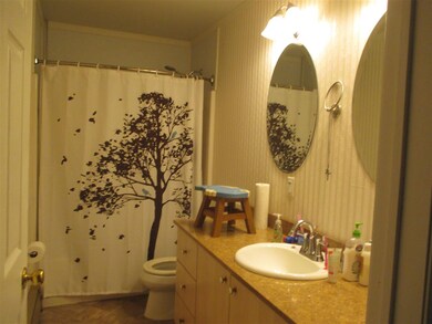 11 Pasture Dr, Franklin, NH 03235 - photo 4