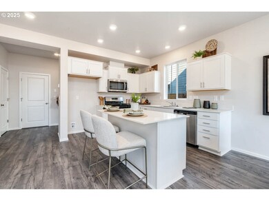 2805 U St, Springfield, OR 97477 - photo 7