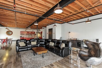 006-Living_Room-1894996-large