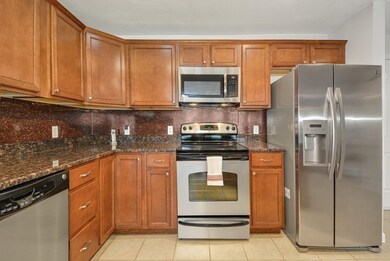 216 Reservoir St unit 212, Holden, MA 01520 - photo 6