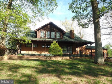 302 Wolf Hill Rd, Harpers Ferry, WV 25425 - photo 3