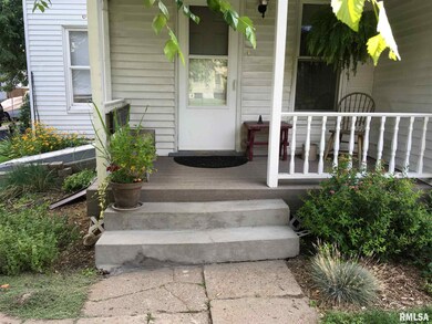 1704 Pershing Ave, Davenport, IA 52803 - photo 2