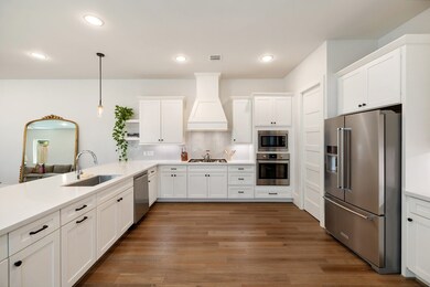 816 E 24th St, Houston, TX 77009 - photo 6