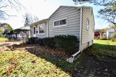 2300 Shawnee Rd unit 3, Waukegan, IL 60087 - photo 2