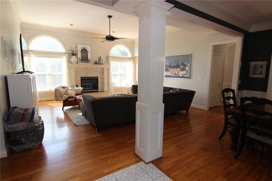 5711 Cottonwood St, Shawnee, KS 66216 - photo 2