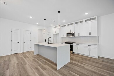 505 Neyland St unit B, Houston, TX 77022 - photo 7