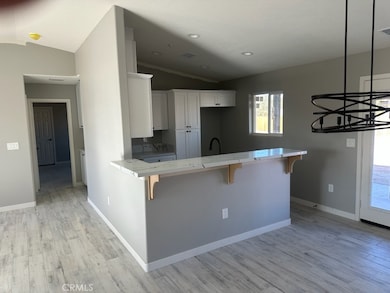 16681 Osage Rd, Apple Valley, CA 92307 - photo 2