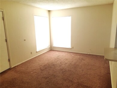 10727 Forest Ridge Ln unit D, El Paso, TX 79935 - photo 4