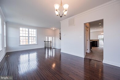 7646 Elmcrest Rd, Hanover, MD 21076 - photo 5