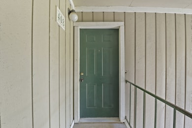 1950 Spenwick Dr unit 408, Houston, TX 77055 - photo 5