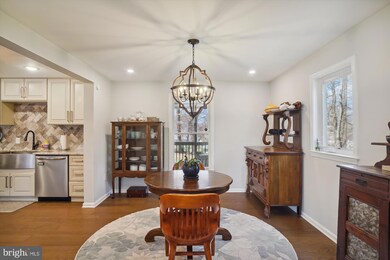 17 Homecrest Ct, Silver Spring, MD 20906 - photo 6