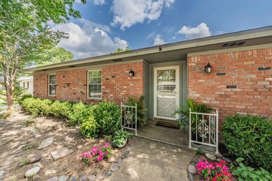 300 Tanglewood Dr, Hurst, TX 76053 - photo 3