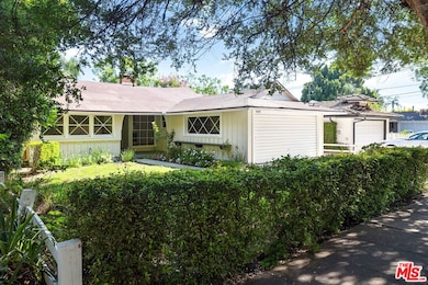 15519 Huston St, Encino, CA 91436 - photo 2