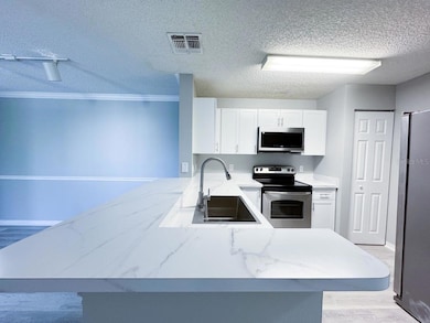 1919 Summer Club Dr unit 309, Oviedo, FL 32765 - photo 4