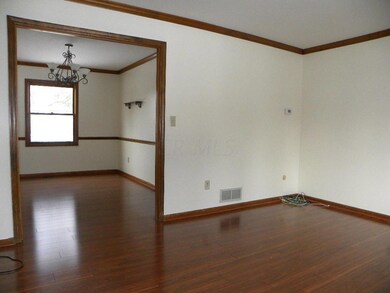 a5 - front room