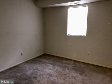 11900 Tarragon Rd unit I, Reisterstown, MD 21136 - photo 5