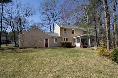 111 Birchbark Dr, Hanson, MA 02341 - photo 5