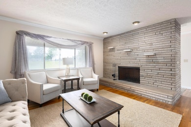 6600 New Albany Condit Road-04