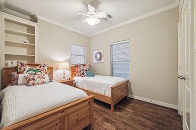 1732 Michigan St, Houston, TX 77006 - photo 3