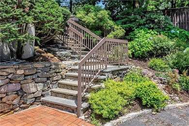 150 N Bedford Rd unit 5A, Chappaqua, NY 10514 - photo 4