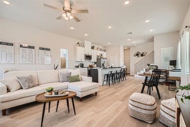 33111 Oak Heights Place, Magnolia, TX 77354 - photo 4