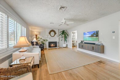 05-Living Room
