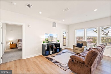 46320 Mount Milstead Terrace unit 204K, Sterling, VA 20164 - photo 6