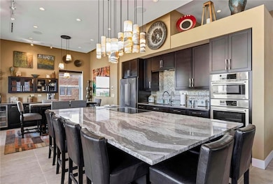 Hemingway Condominiums unit 1001B, Kansas City, MO 64112 - photo 4