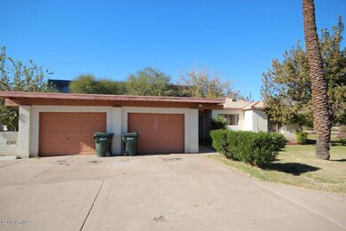 1737 E Osborn4