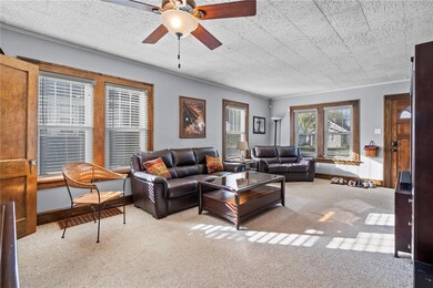 1063 F Ave NW, Cedar Rapids, IA 52405 - photo 6