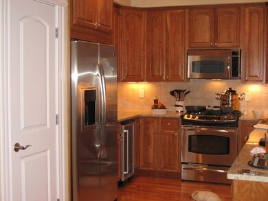 95 W 7th St unit 3, Boston, MA 02127 - photo 2