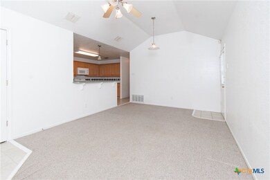 316 Janelle Dr unit B, Copperas Cove, TX 76522 - photo 3