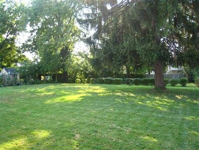 955 College Ave, Columbus, OH 43209 - photo 4